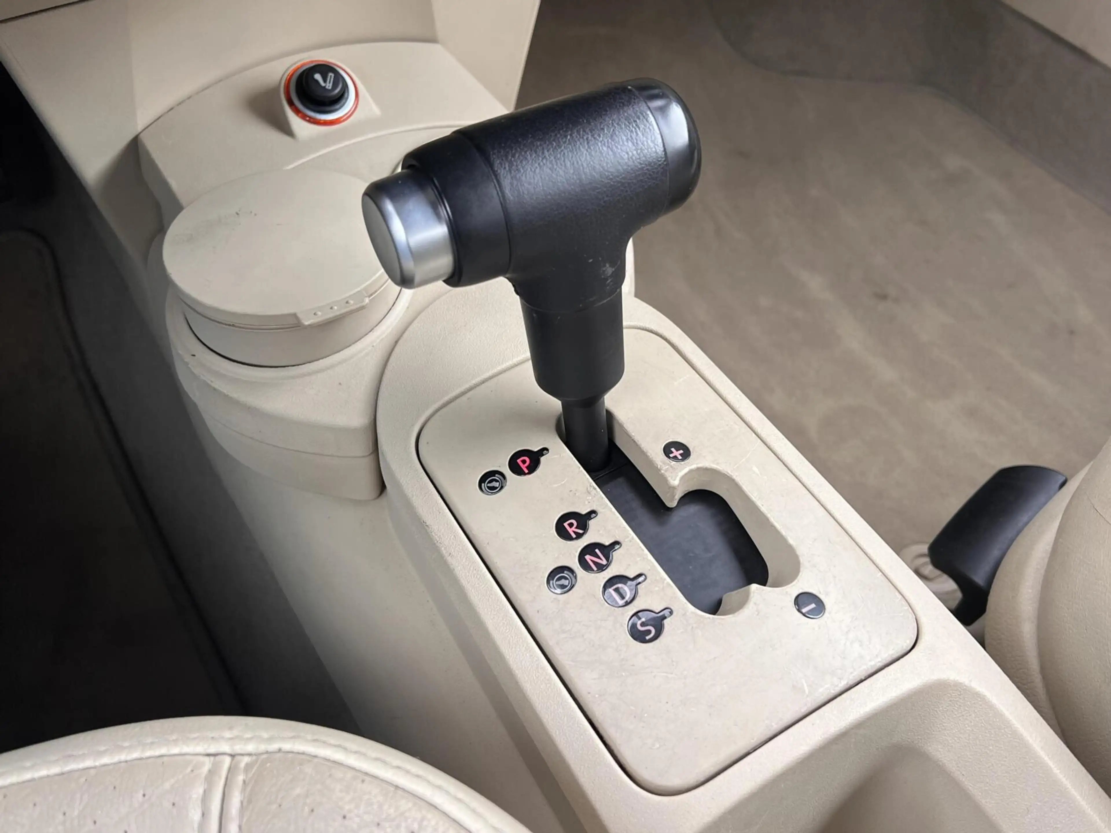 Volkswagen New Beetle Cabriolet 2.0 Highline Automaat NAP — photo 22