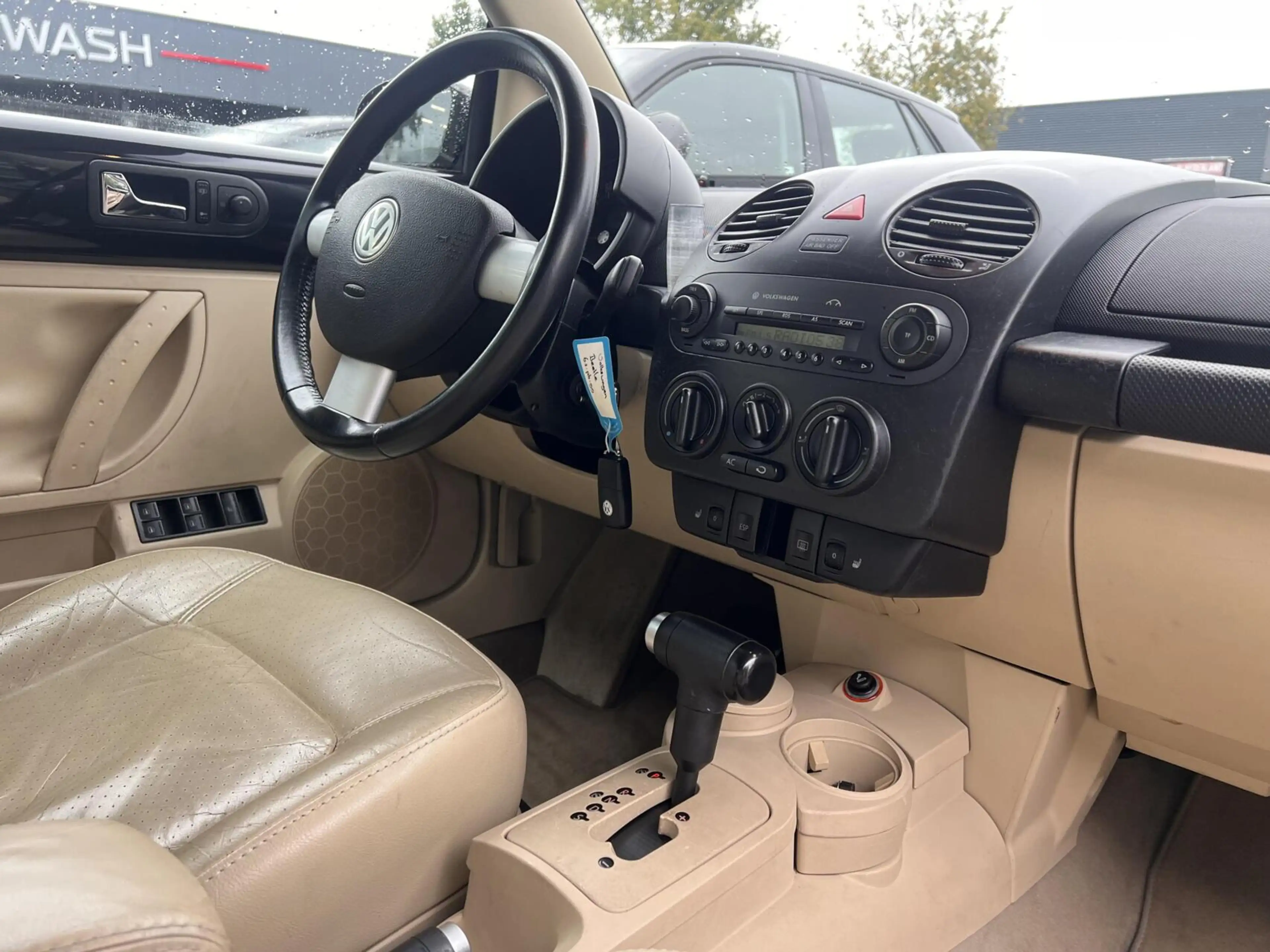 Volkswagen New Beetle Cabriolet 2.0 Highline Automaat NAP — photo 16