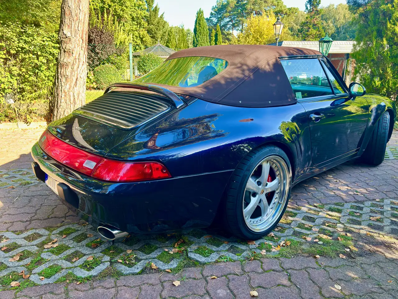 Porsche 993 911 Carrera Cabrio Nachtblau metallic *Liebhaberfahrzeug*, foto 4