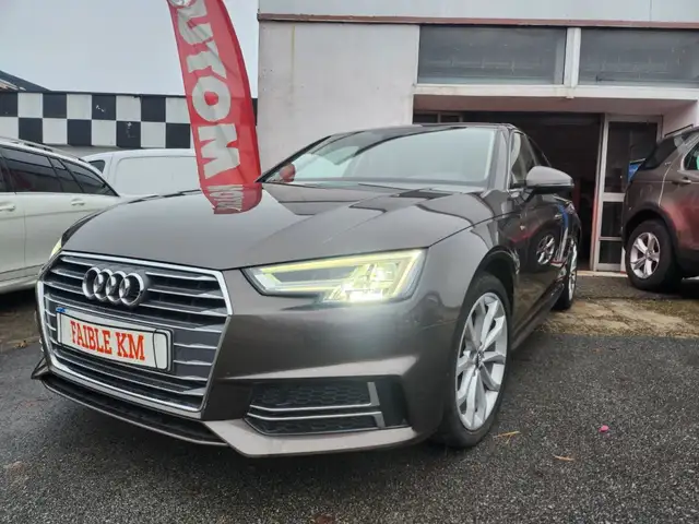Audi A4 SLINE S40 TFSI MILD HYBRID STRONIC