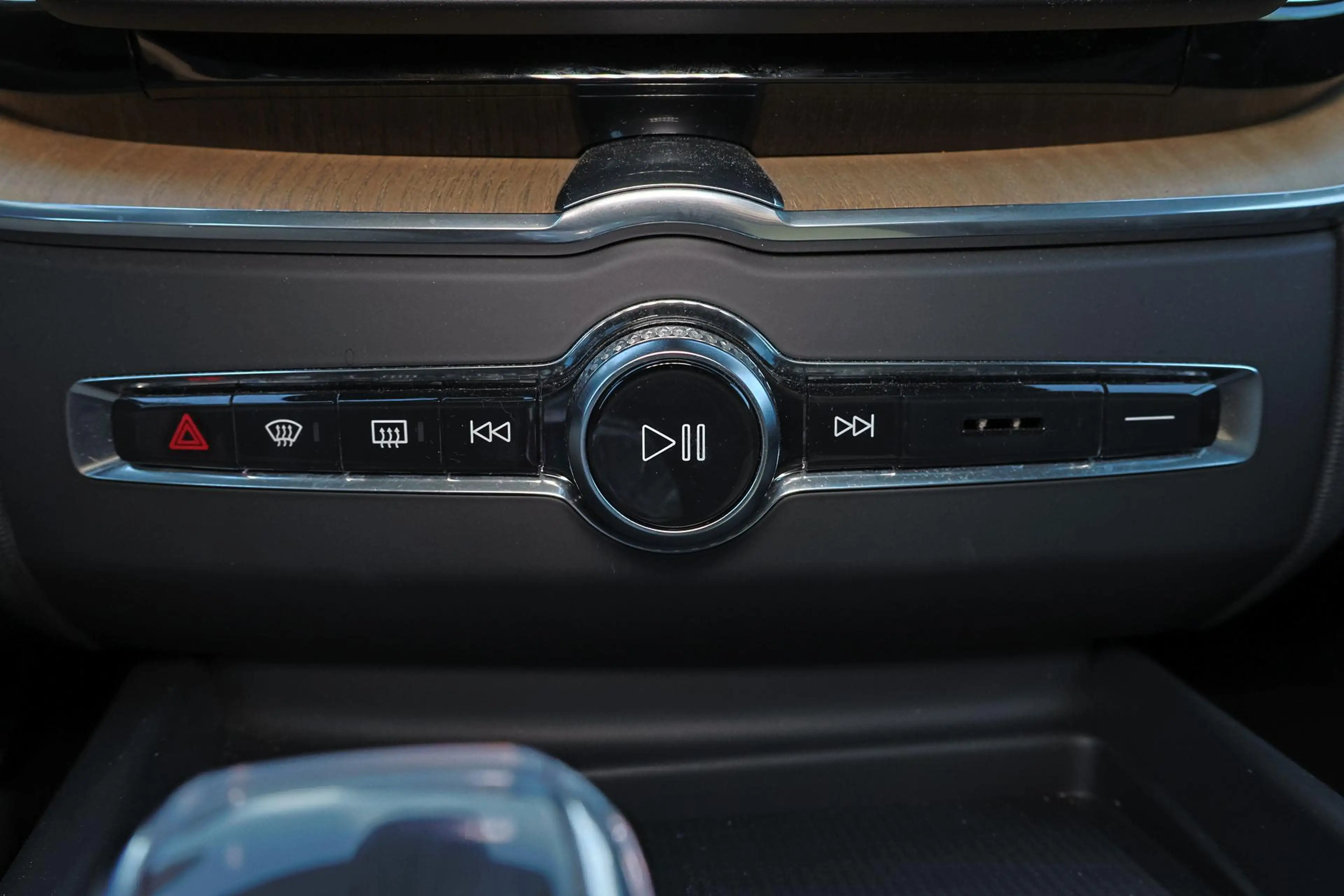 Volvo XC60 T6 Recharge AWD Plus Dark - Panorama/schuifdak - I — photo 10