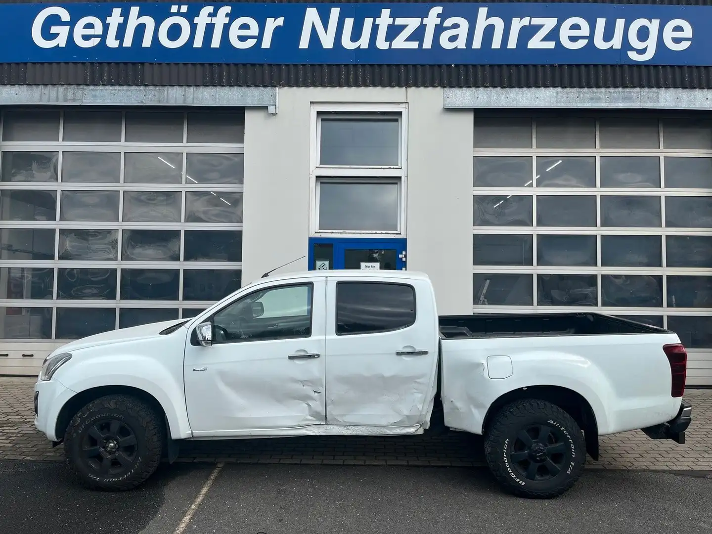 Isuzu D-Max BIG-MAX L1 Double Cab Custom AT Weiß - 1