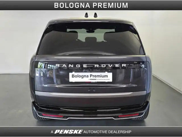Land Rover Range Rover view 7