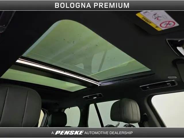 Land Rover Range Rover view 11