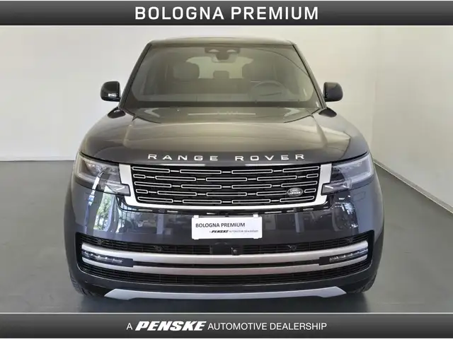 Land Rover Range Rover view 8