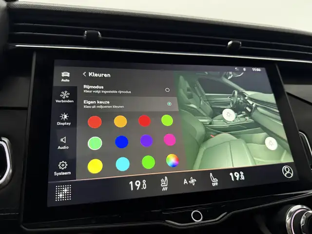 Lynk & Co 01 view 21