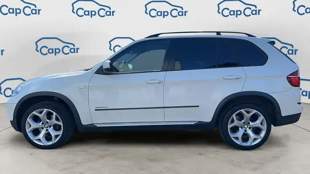BMW X5 view 2