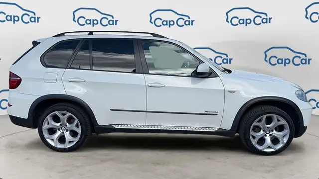 BMW X5 view 4