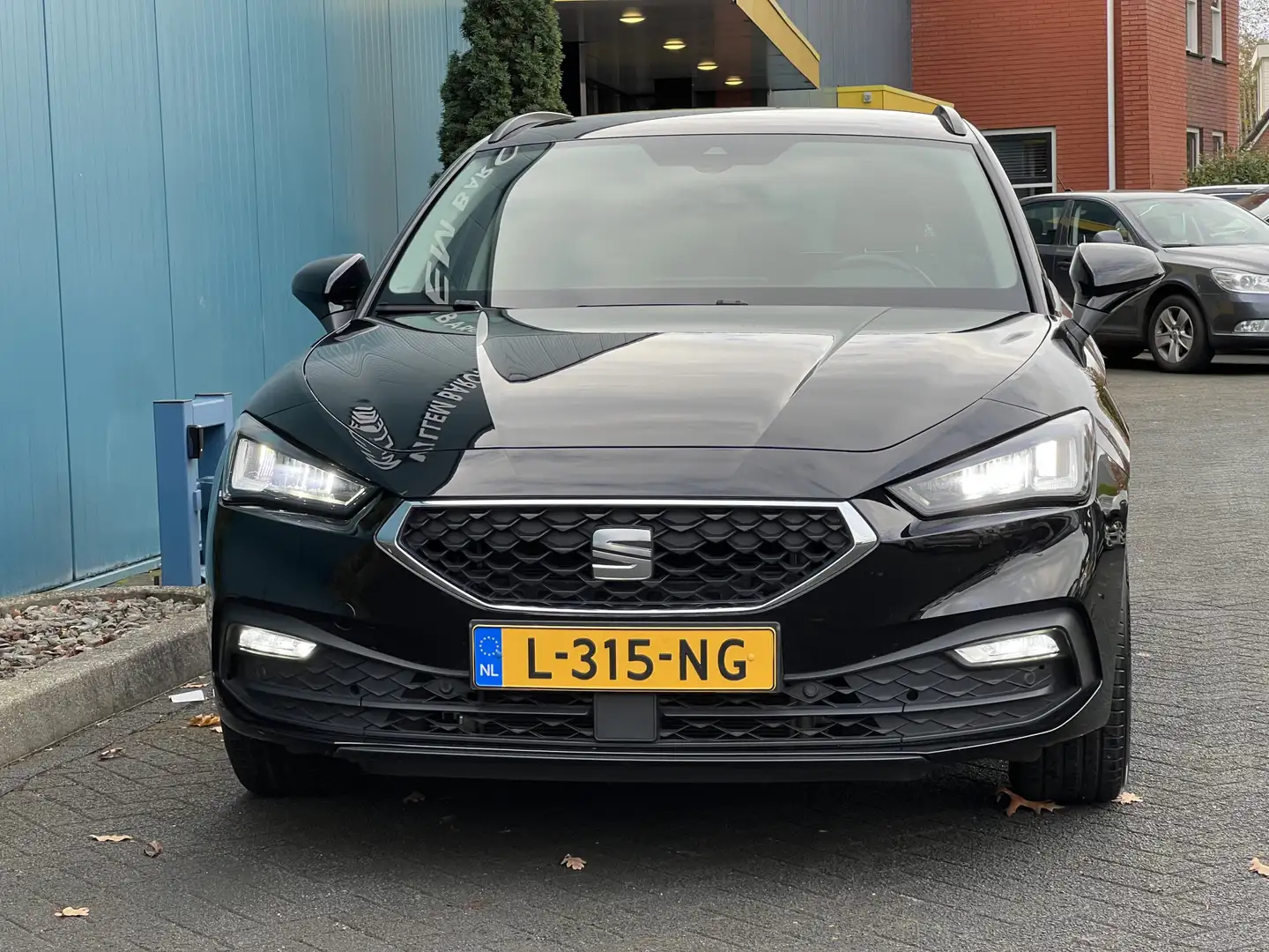 SEAT Leon Sportstourer 1.0 TSI Style Business Intense CARPLA Noir - 2