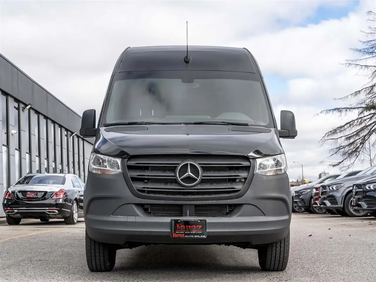 Mercedes-Benz Sprinter снимка Mercedes-Benz Sprinter