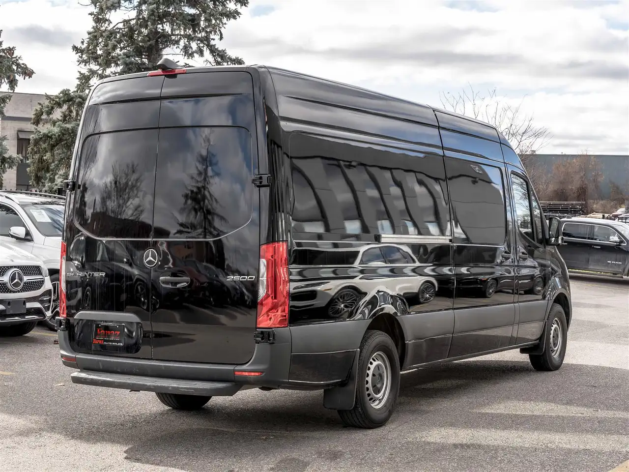 Mercedes-Benz Sprinter снимка Mercedes-Benz Sprinter