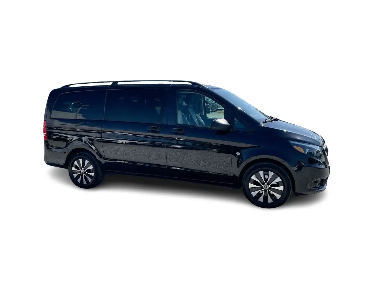 Mercedes-Benz Metris Passenger Van снимка Mercedes-Benz Metris Passenger Van