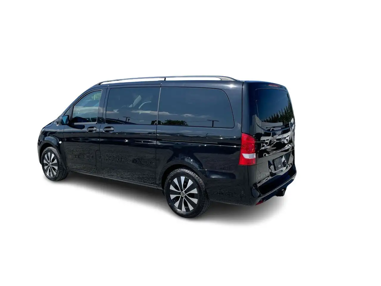 Mercedes-Benz Metris Passenger Van снимка Mercedes-Benz Metris Passenger Van