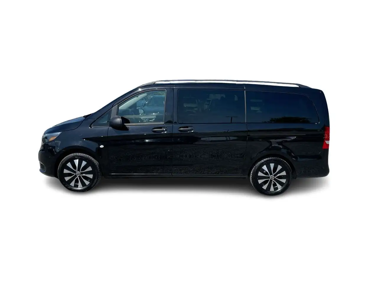 Mercedes-Benz Metris Passenger Van снимка Mercedes-Benz Metris Passenger Van