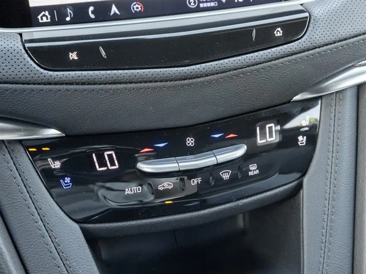 Cadillac XT5 снимка Cadillac XT5