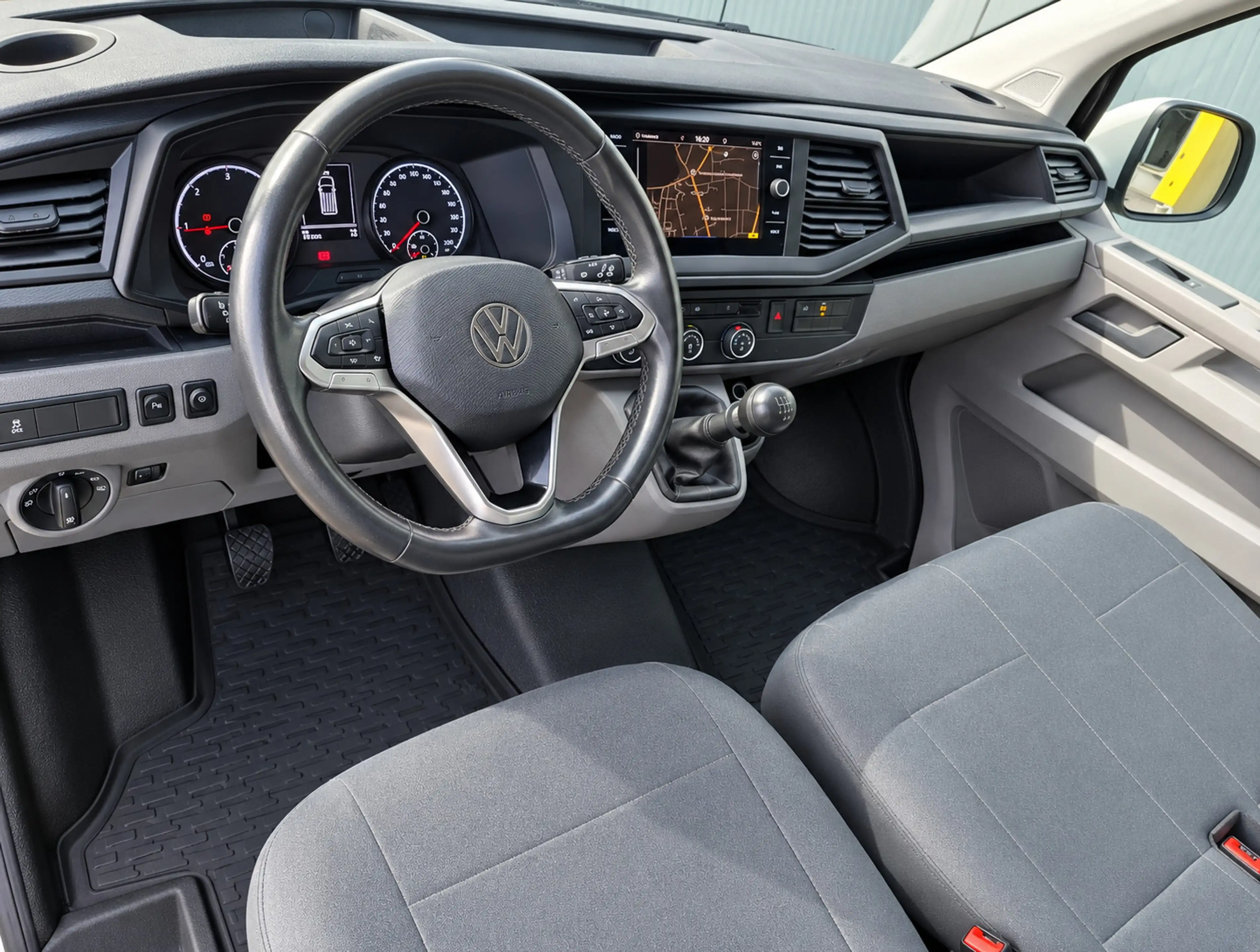 Volkswagen Transporter 2.0 TDI L1H1 150PK * Trekhaak * Navigatiesysteem * — photo 17