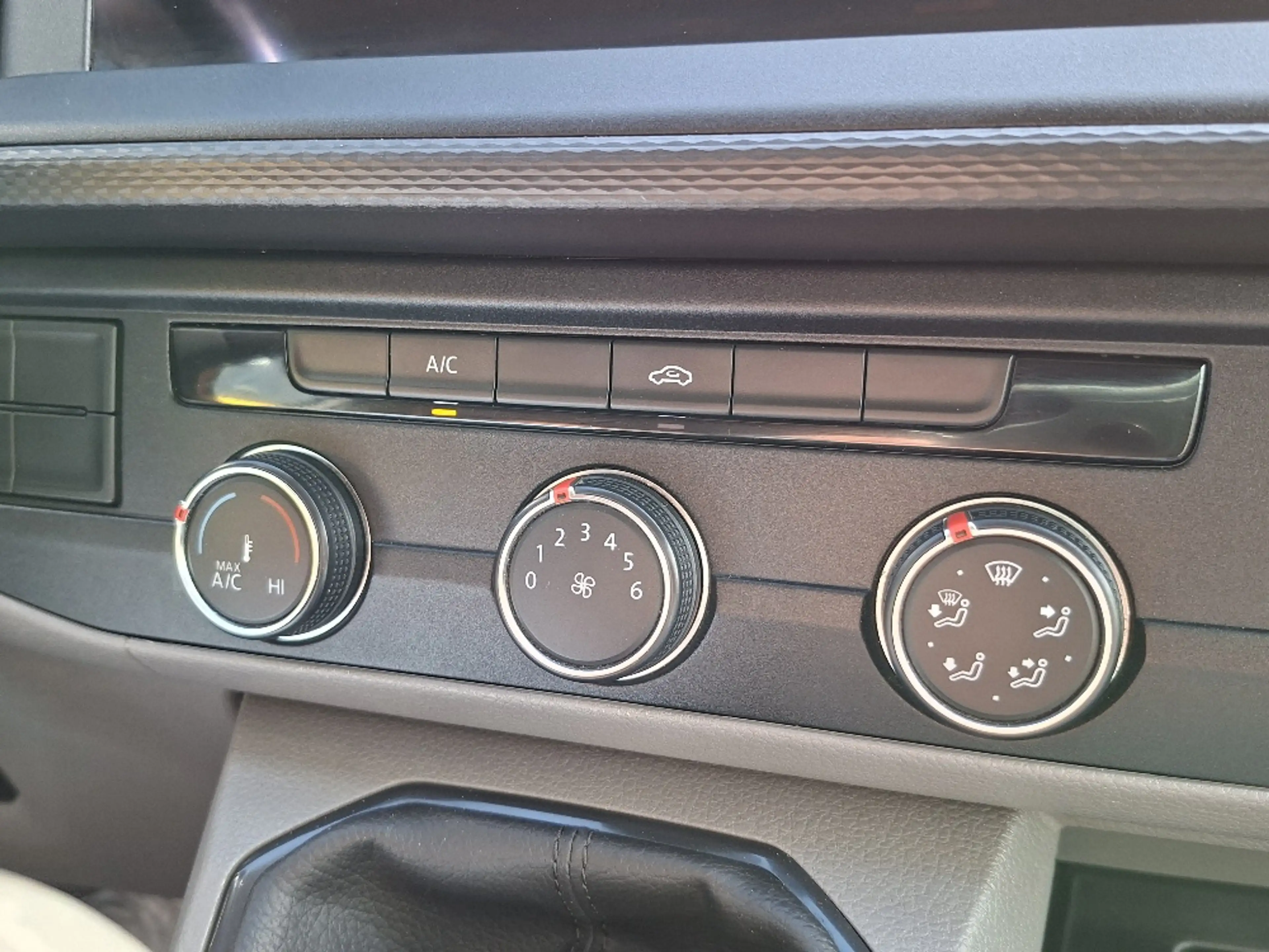 Volkswagen Transporter 2.0 TDI L1H1 150PK * Trekhaak * Navigatiesysteem * — photo 25