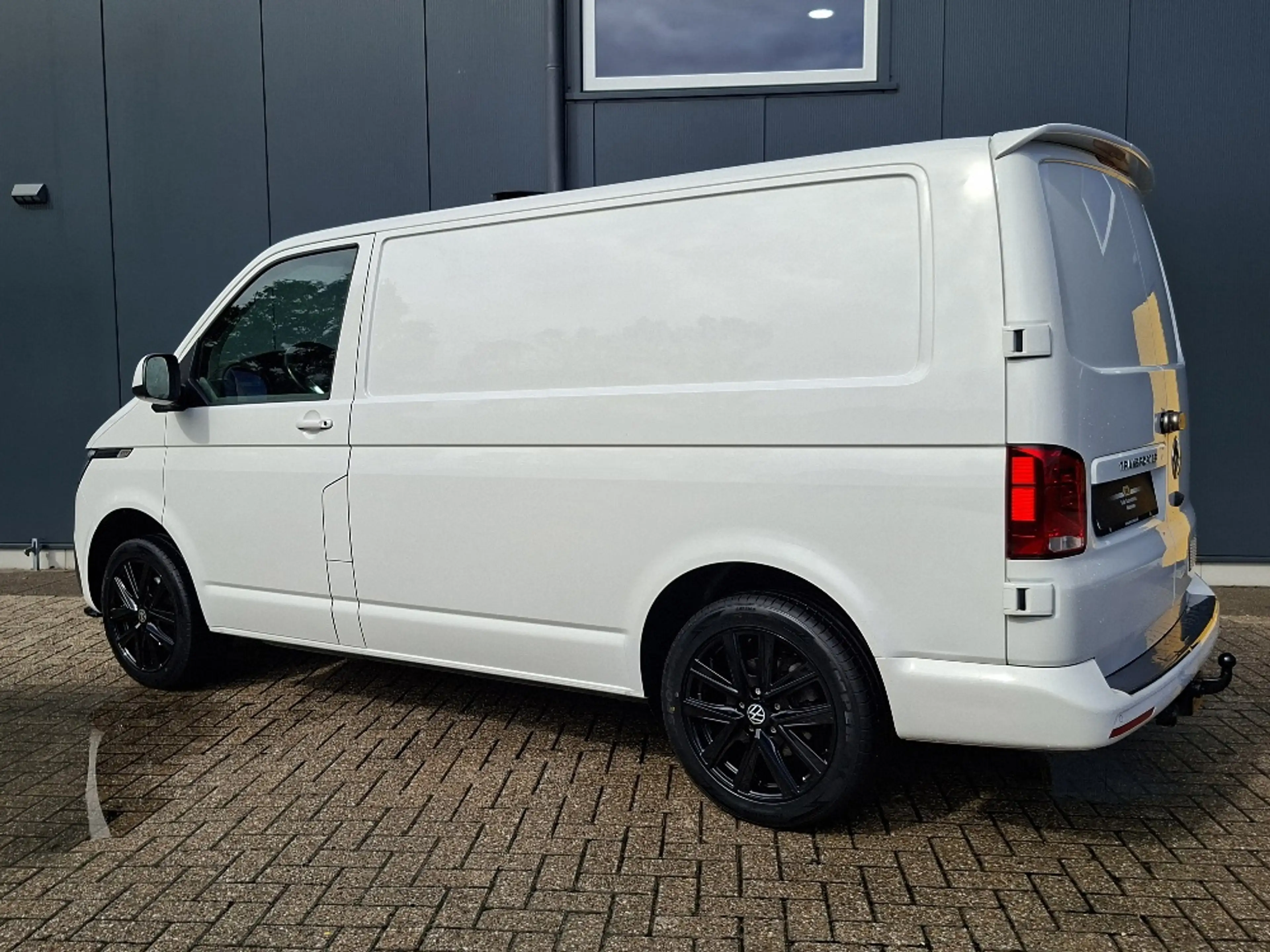 Volkswagen Transporter 2.0 TDI L1H1 150PK * Trekhaak * Navigatiesysteem * — photo 12
