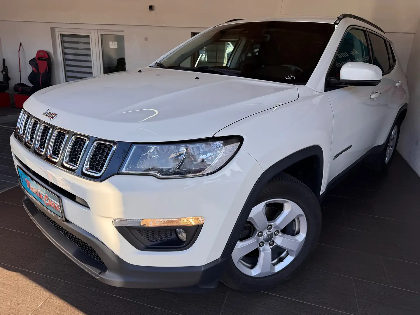 Jeep Compass 88TKM Anhänger Klima Start/Stop 8xReife EURO6 Weiß - 1