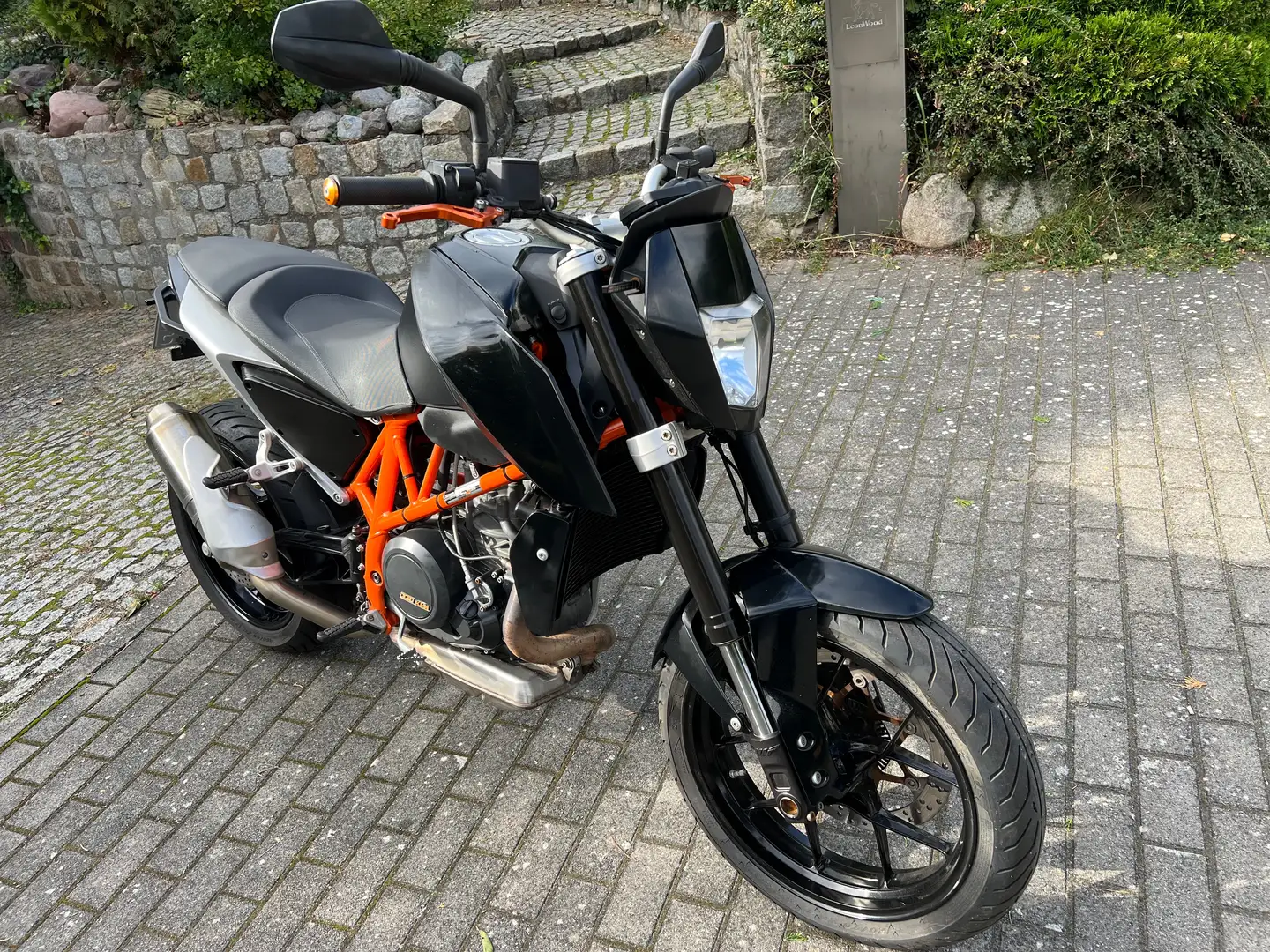 KTM 690 Duke IV Noir - 1