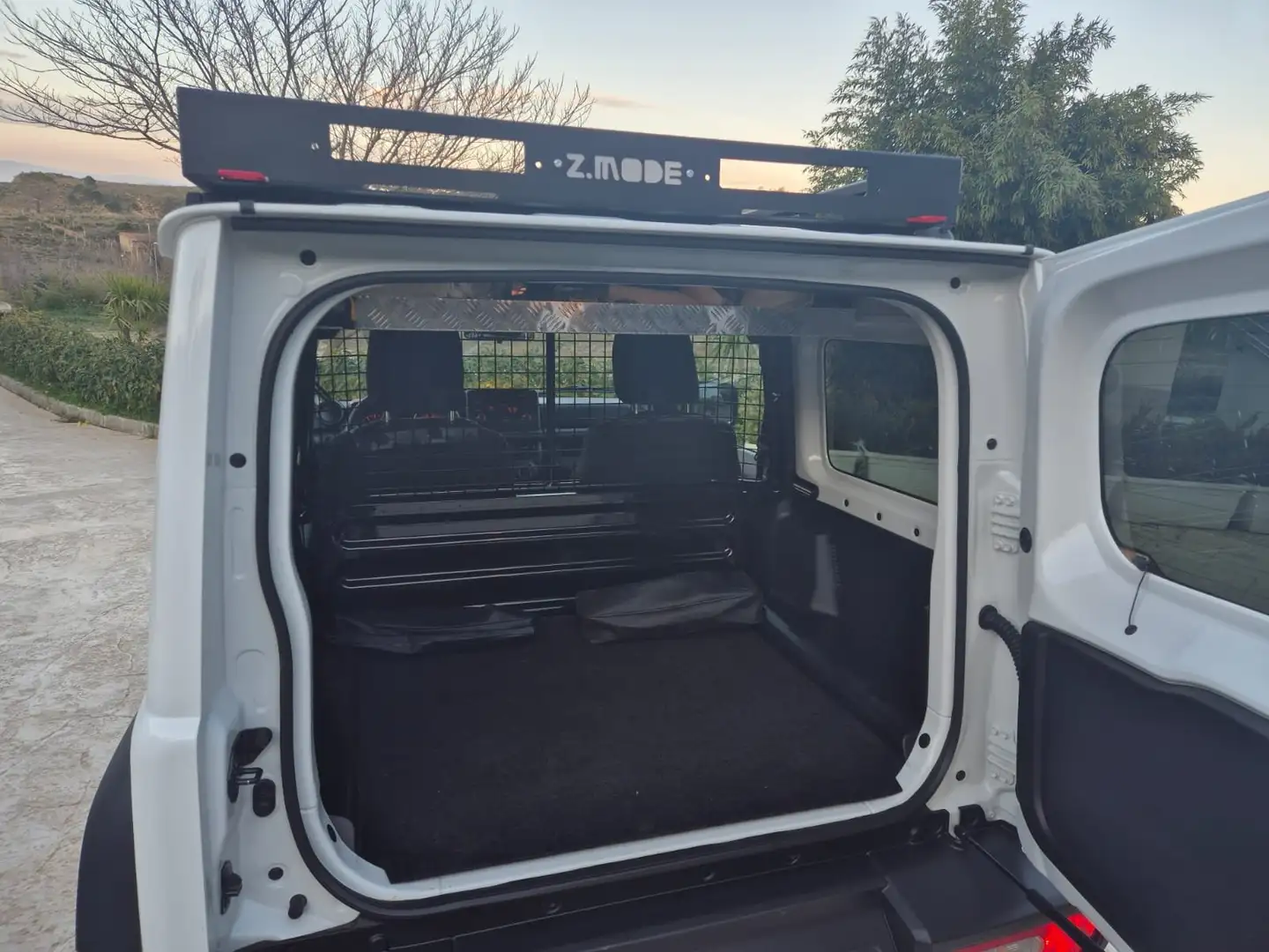 Suzuki Jimny SUZUKI JIMNY1.5 Bianco - 2
