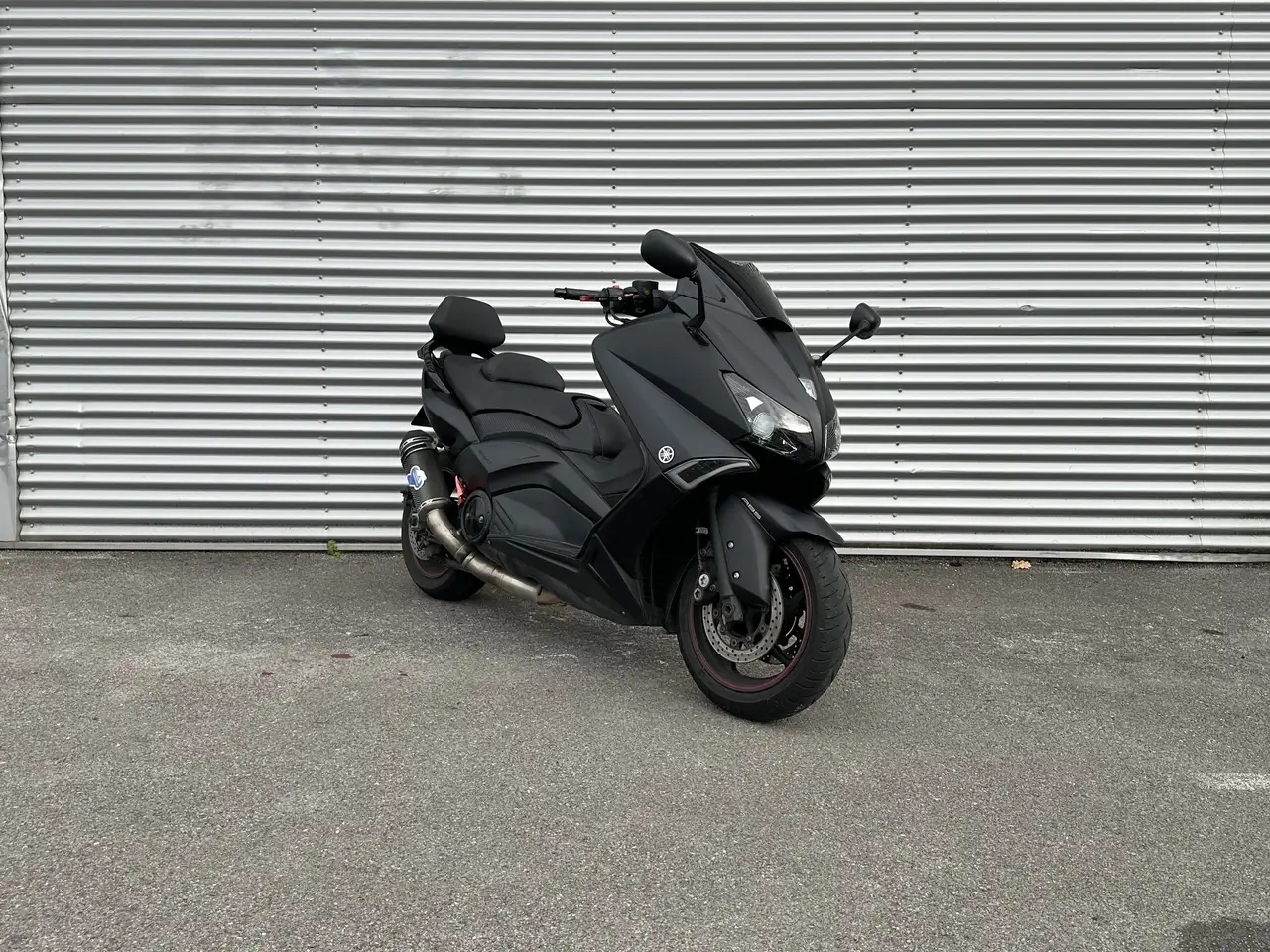 Yamaha Tmax 560