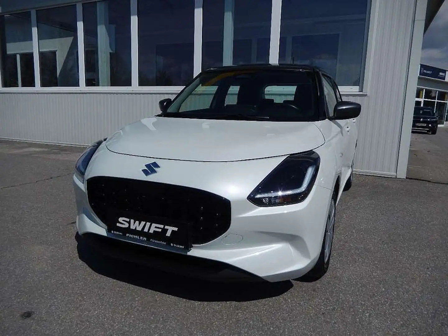 Suzuki Swift 1,2 Hybrid DualJet Clear Weiß - 1
