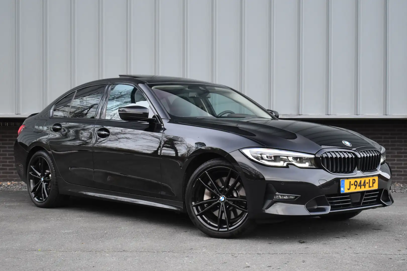 BMW 330 3-serie 330i High Executive | Pano | ACC | HiFi | Noir - 1