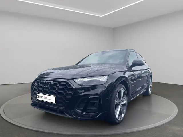 Audi SQ5 view 3