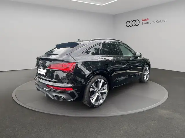 Audi SQ5 view 7