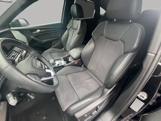 Audi SQ5 view 11