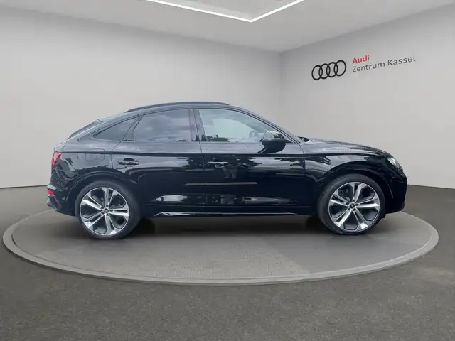 Audi SQ5 view 8