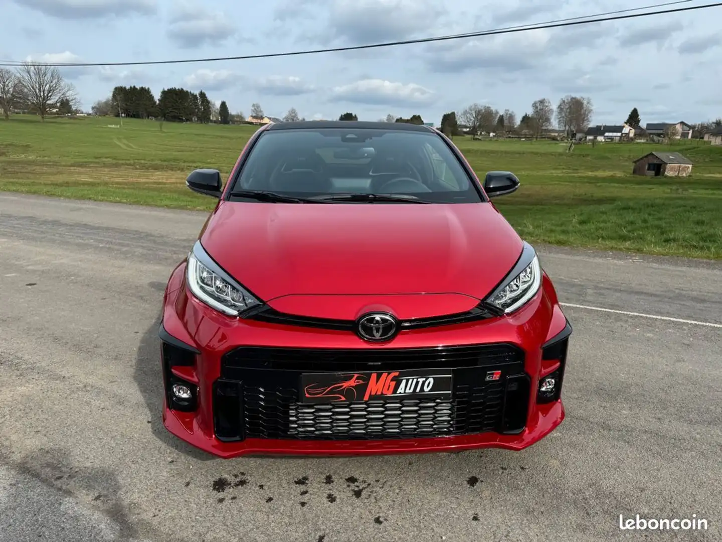 Toyota Yaris GR track NEUVE( 06-2024) MALUS A PREVOIR EN ROUGE  - 2