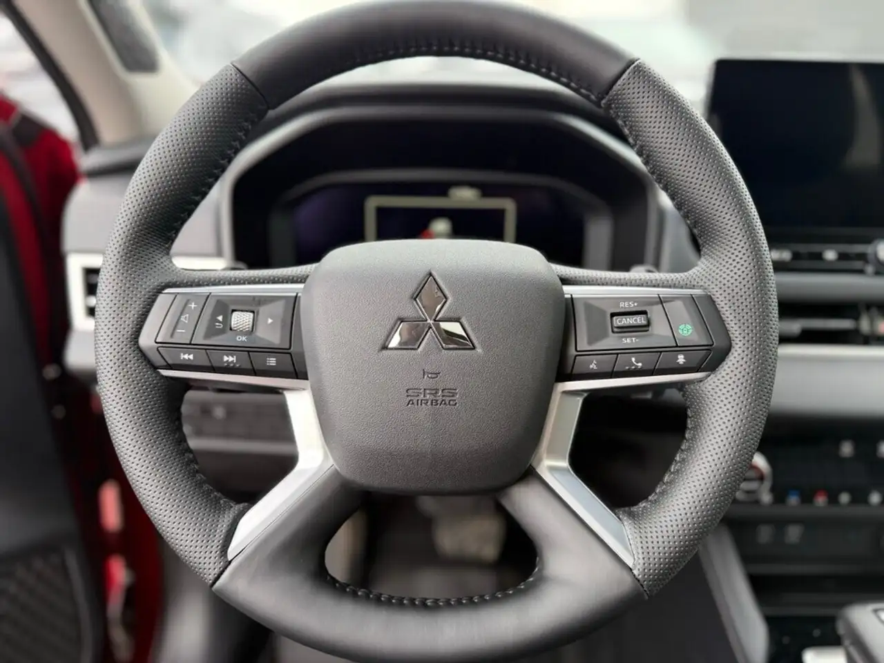 Mitsubishi Outlander снимка Mitsubishi Outlander