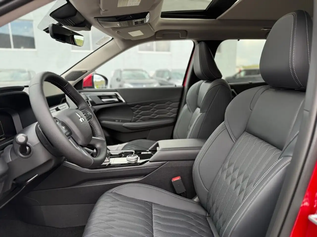 Mitsubishi Outlander снимка Mitsubishi Outlander