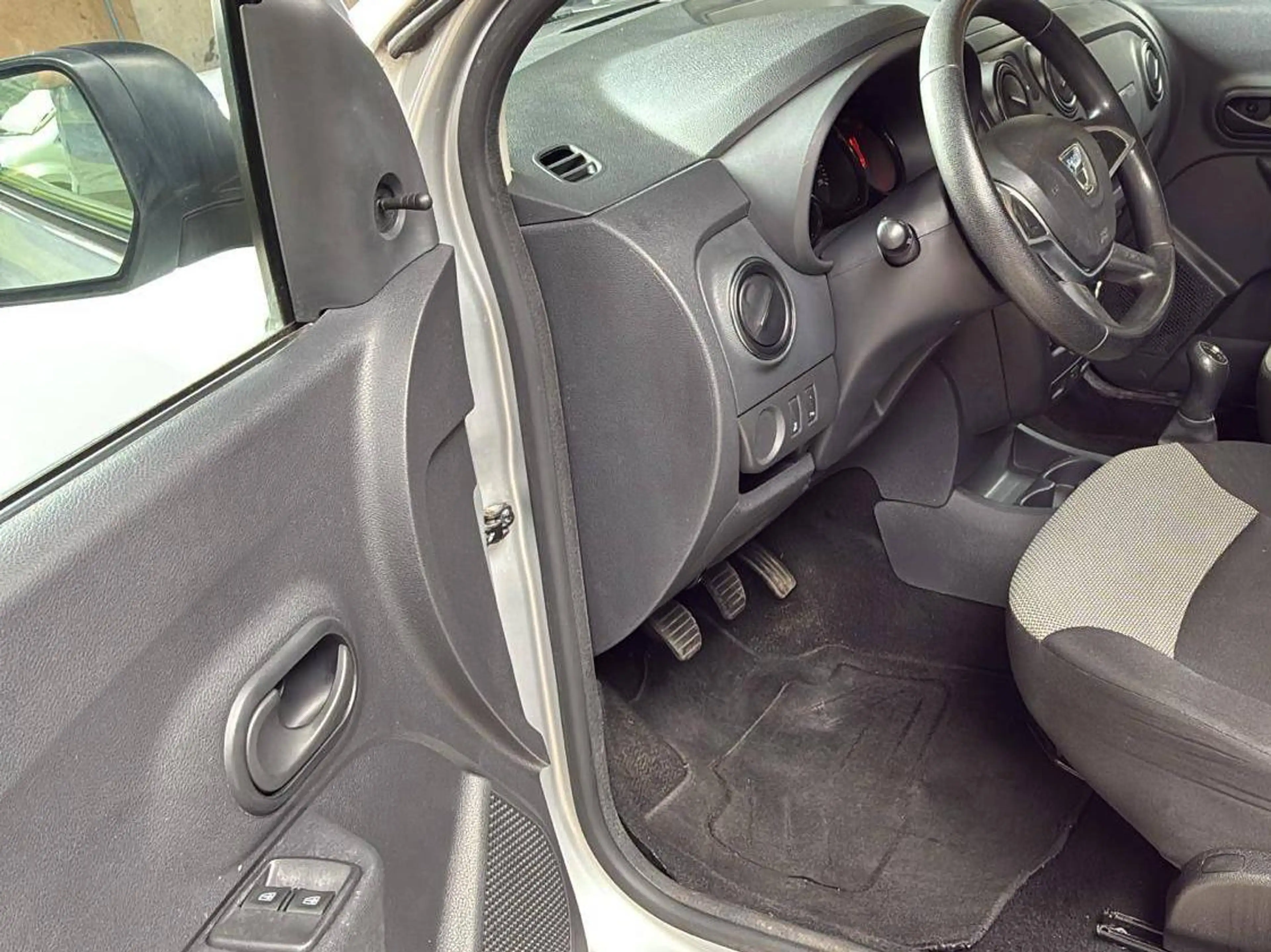 Dacia Lodgy ✅ Lodgy 1.6i  7pl. — photo 9