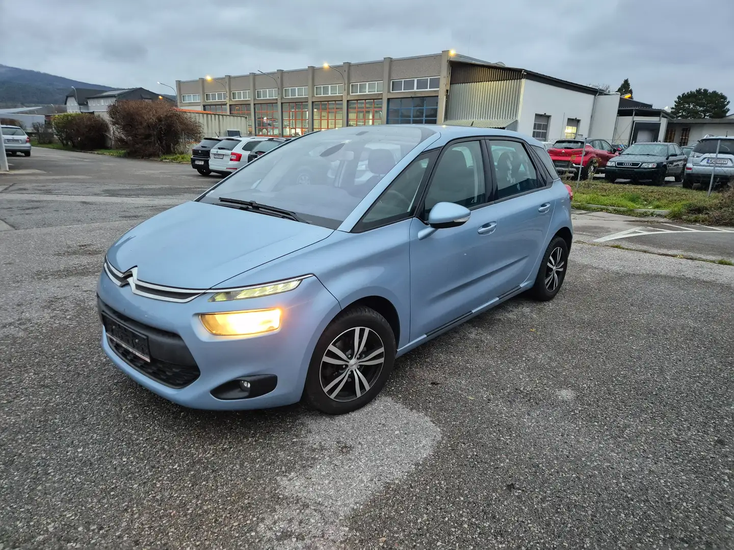 Citroen C4 Picasso C4+Picasso+e-HDi+115+Seduction+Seduction Blau - 1