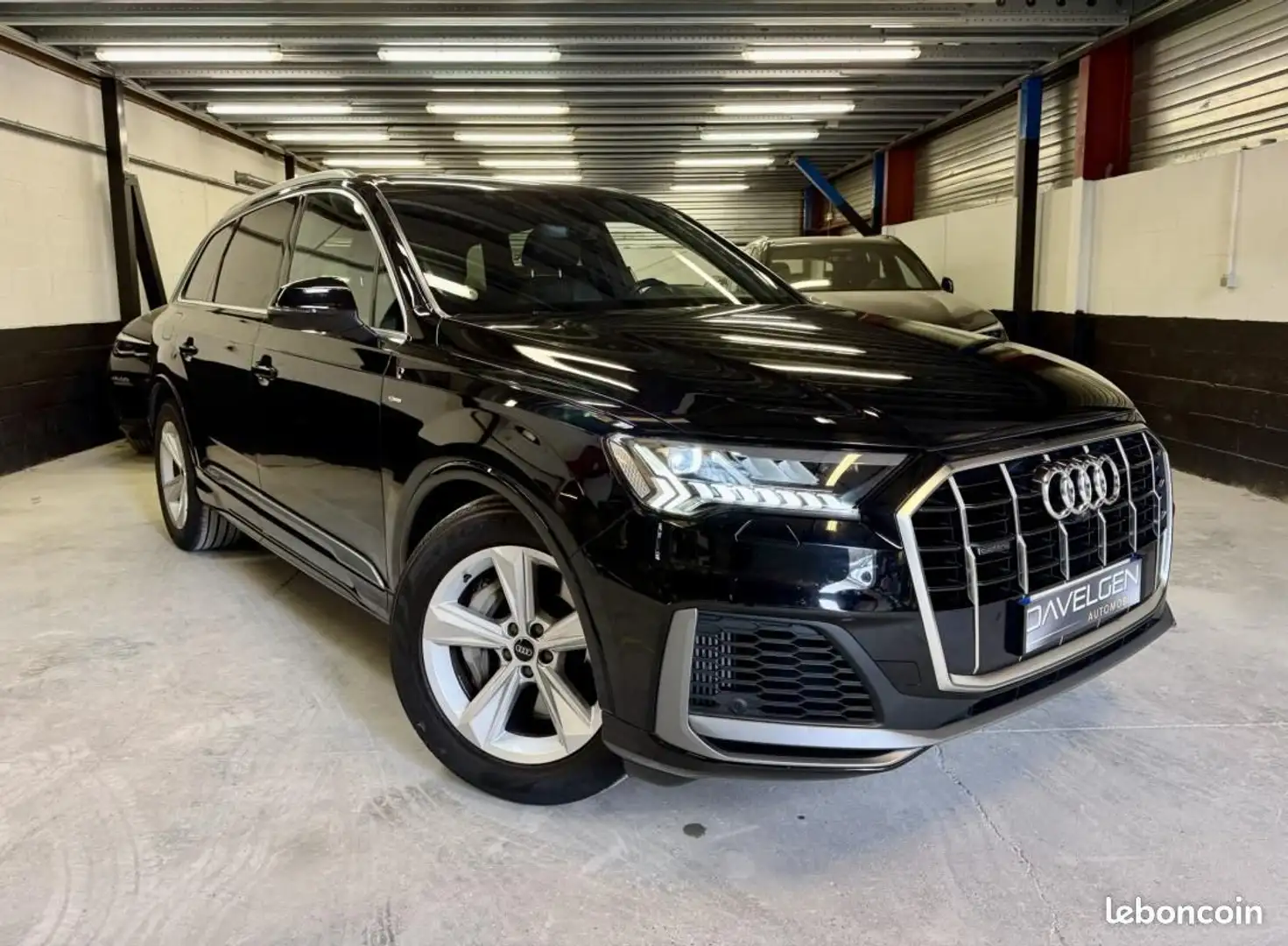 Audi Q7 55 TFSI e Hybrid PHEV 380 Quattro S line S-Line Ti Noir - 1