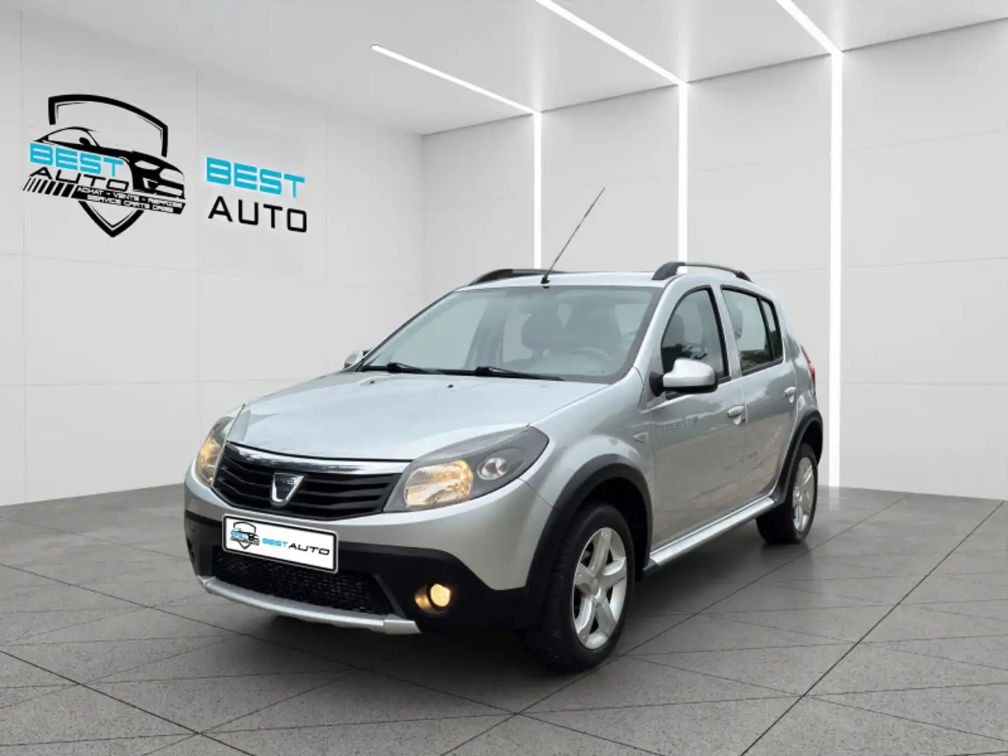 Dacia Sandero 1.5 DCI 90CH FAP STEPWAY EURO 5 Gris - 1