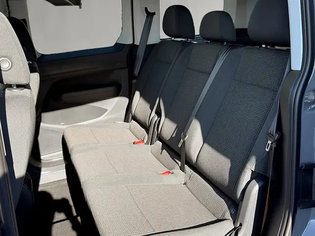Volkswagen Caddy view 11