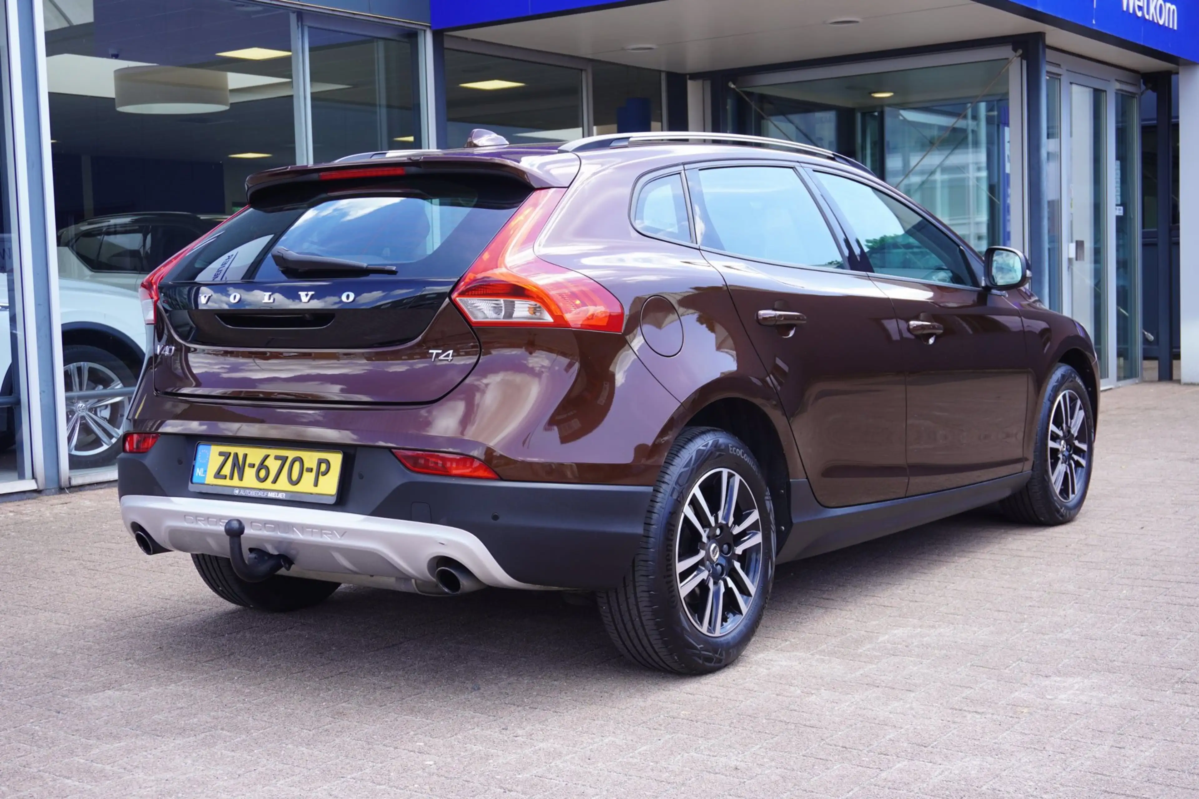 Volvo V40 Cross Country 2.0 T4 Kinetic Automaat | Airco | Navigatie | 190P — photo 8