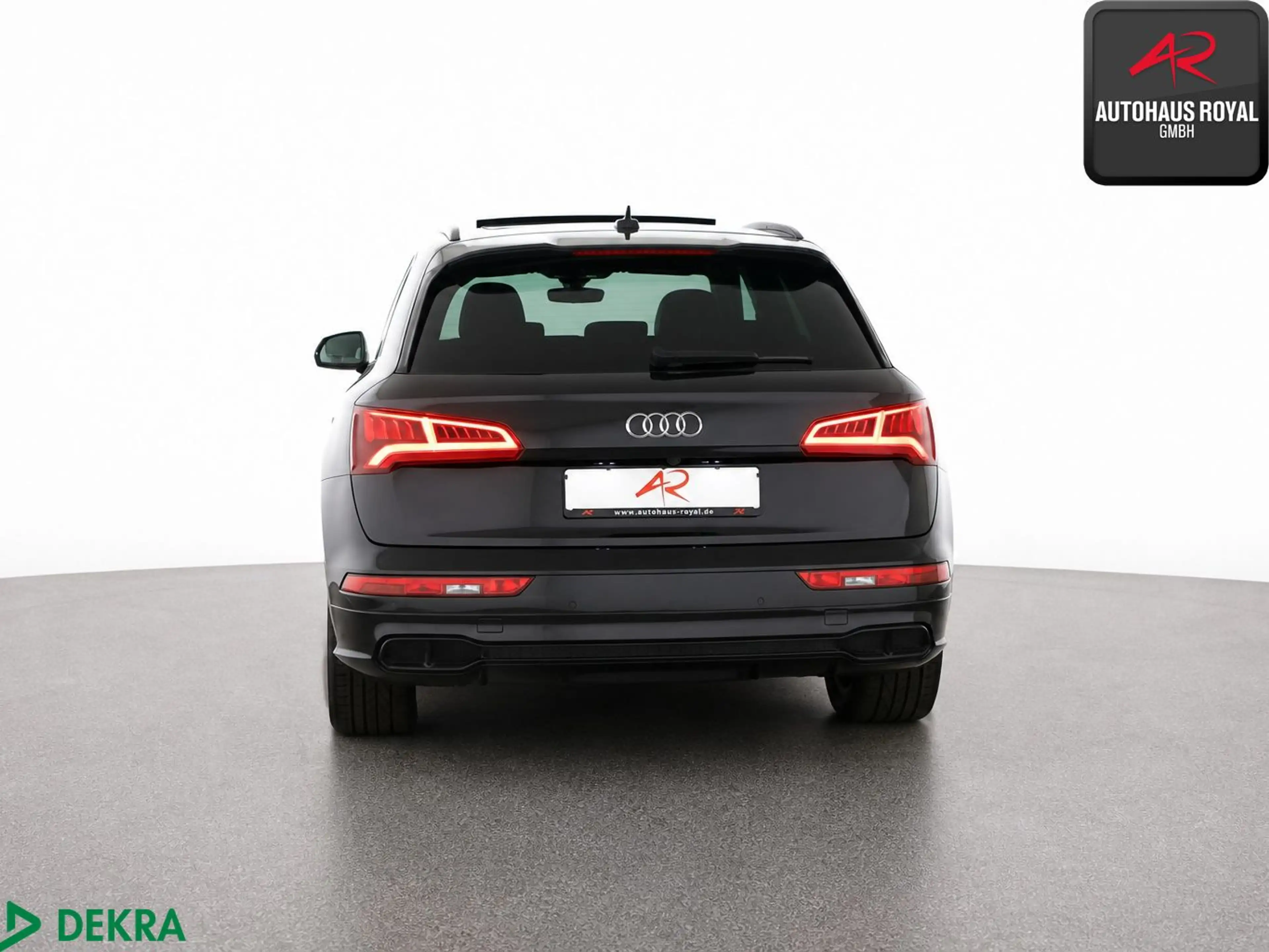 Audi SQ5 3.0 TFSI qu PANO,BANG+O,KEYLESS,CARPLAY,AHK — photo 4