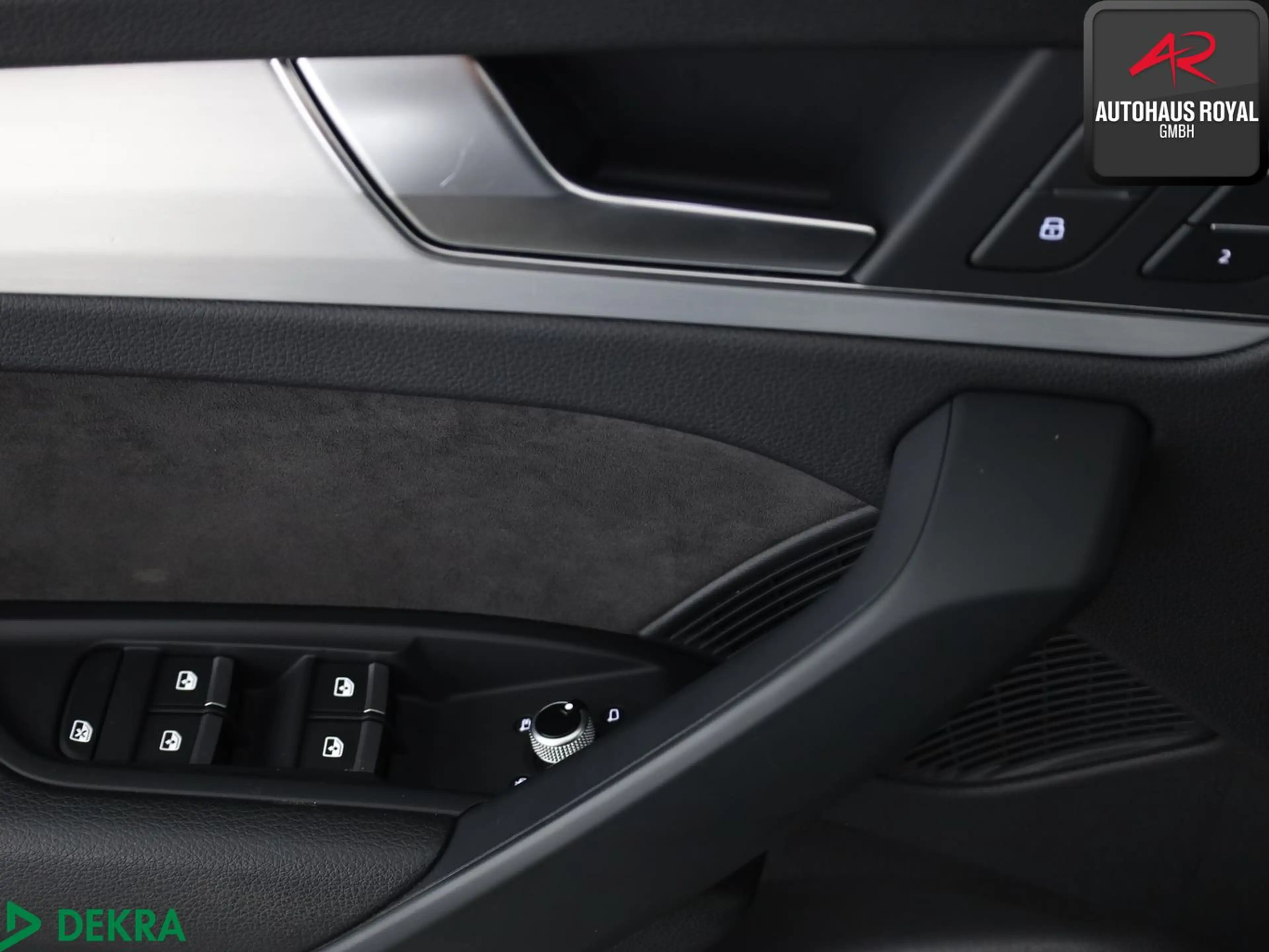 Audi SQ5 3.0 TFSI qu PANO,BANG+O,KEYLESS,CARPLAY,AHK — photo 13