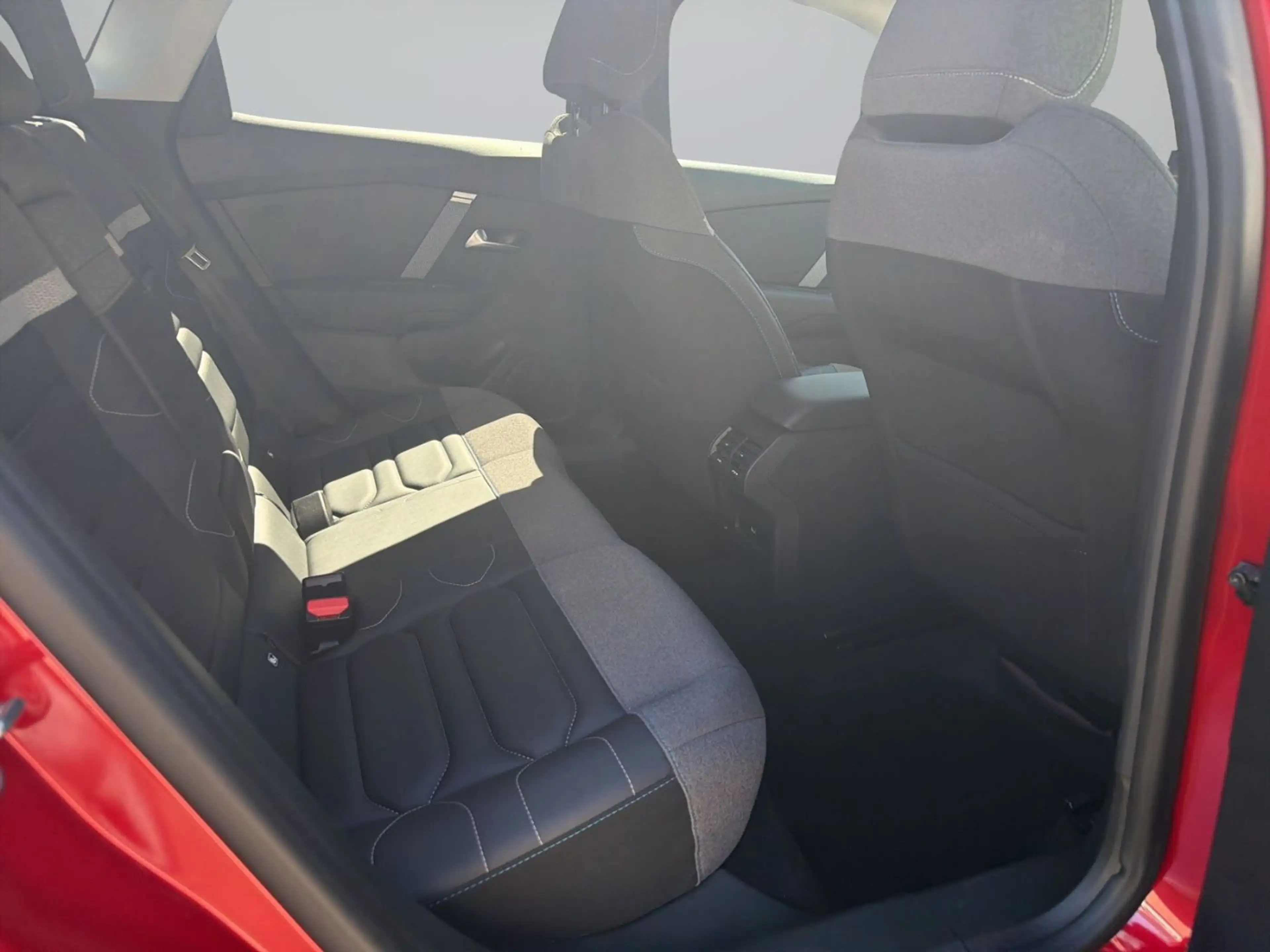 Citroen C4 X 1.2 PureTech 130 MAX LED+Navi+Kamera+PDC+ — photo 10