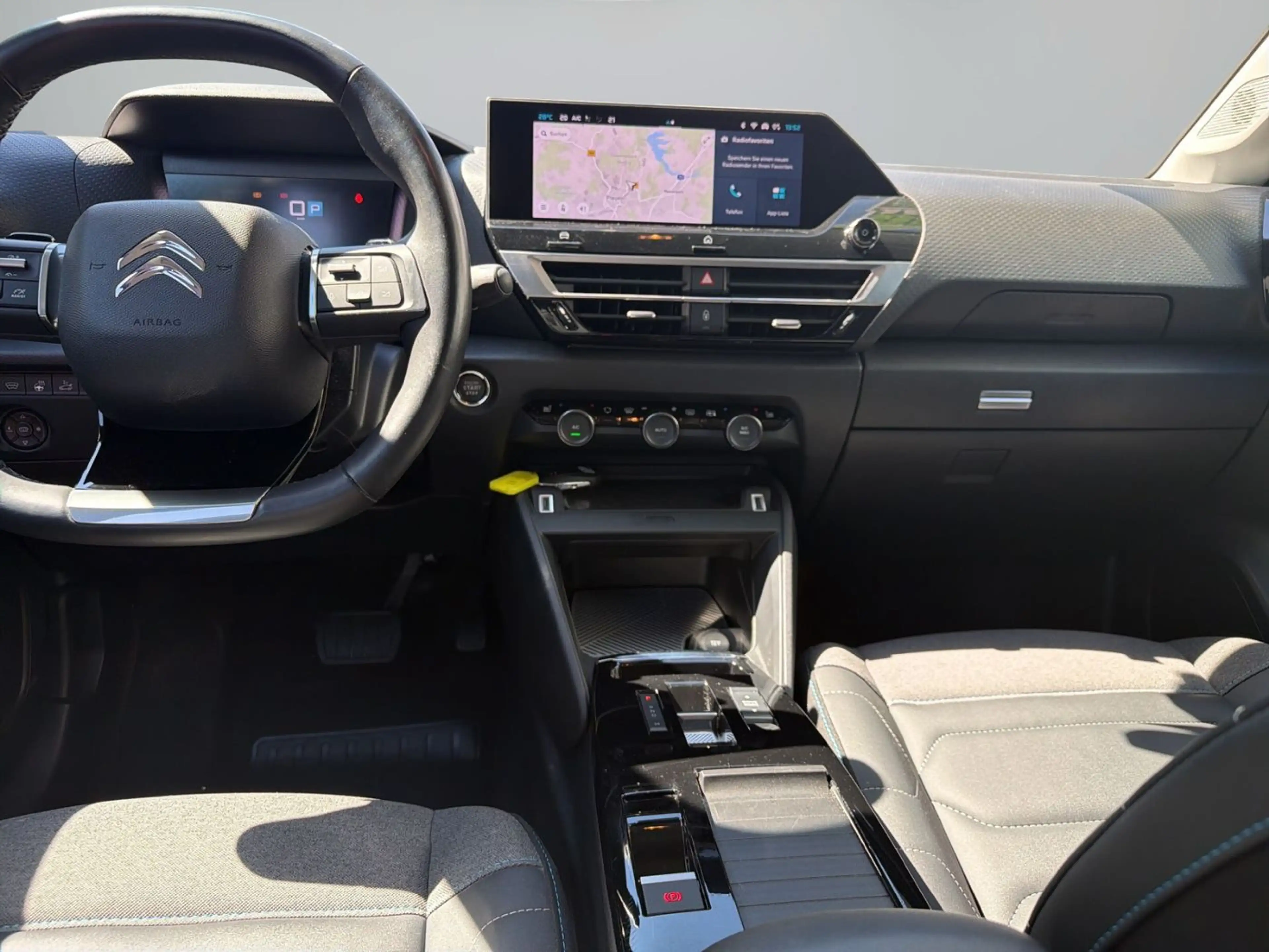 Citroen C4 X 1.2 PureTech 130 MAX LED+Navi+Kamera+PDC+ — photo 14