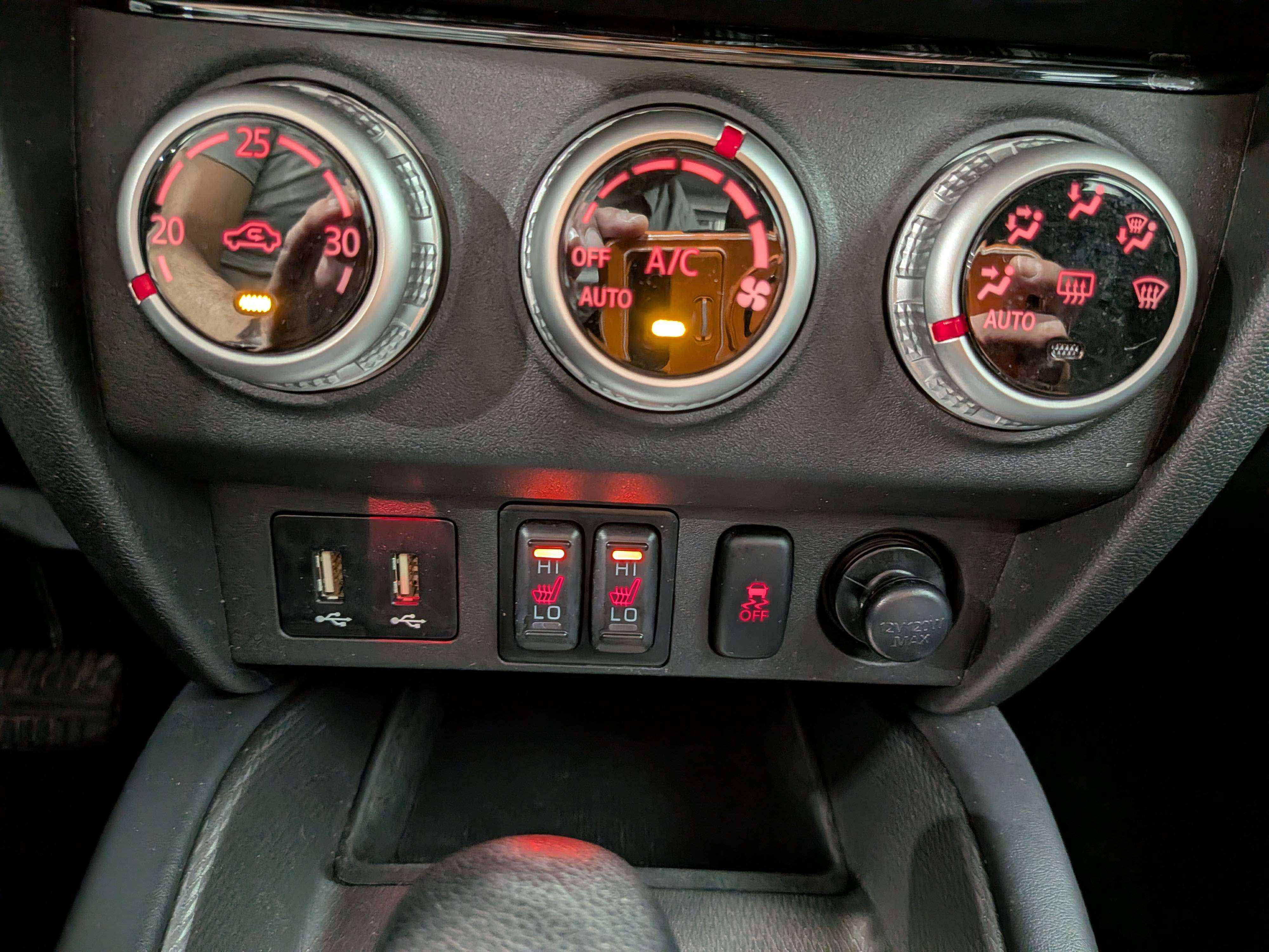 Mitsubishi RVR 2023