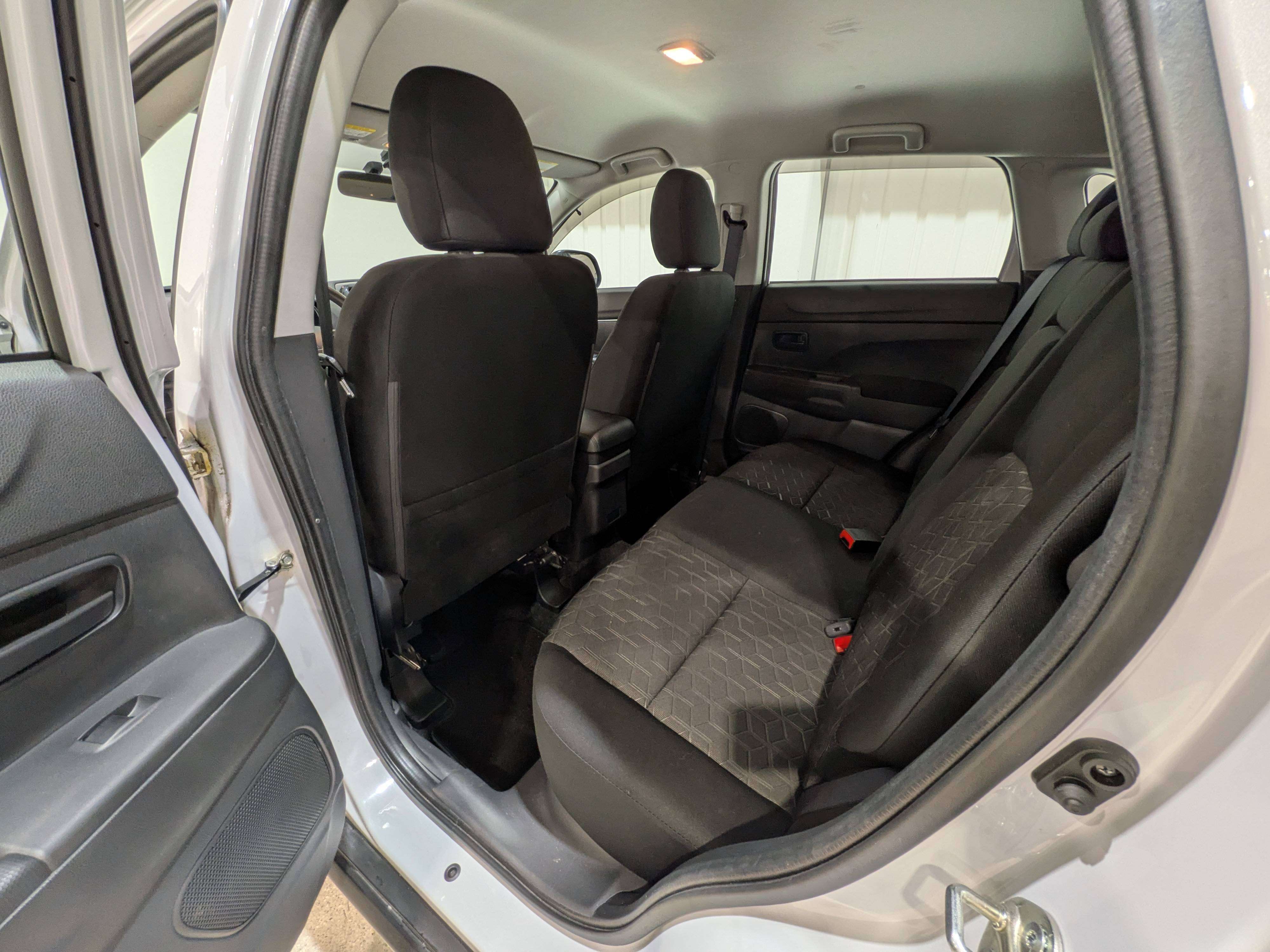 Mitsubishi RVR 2023