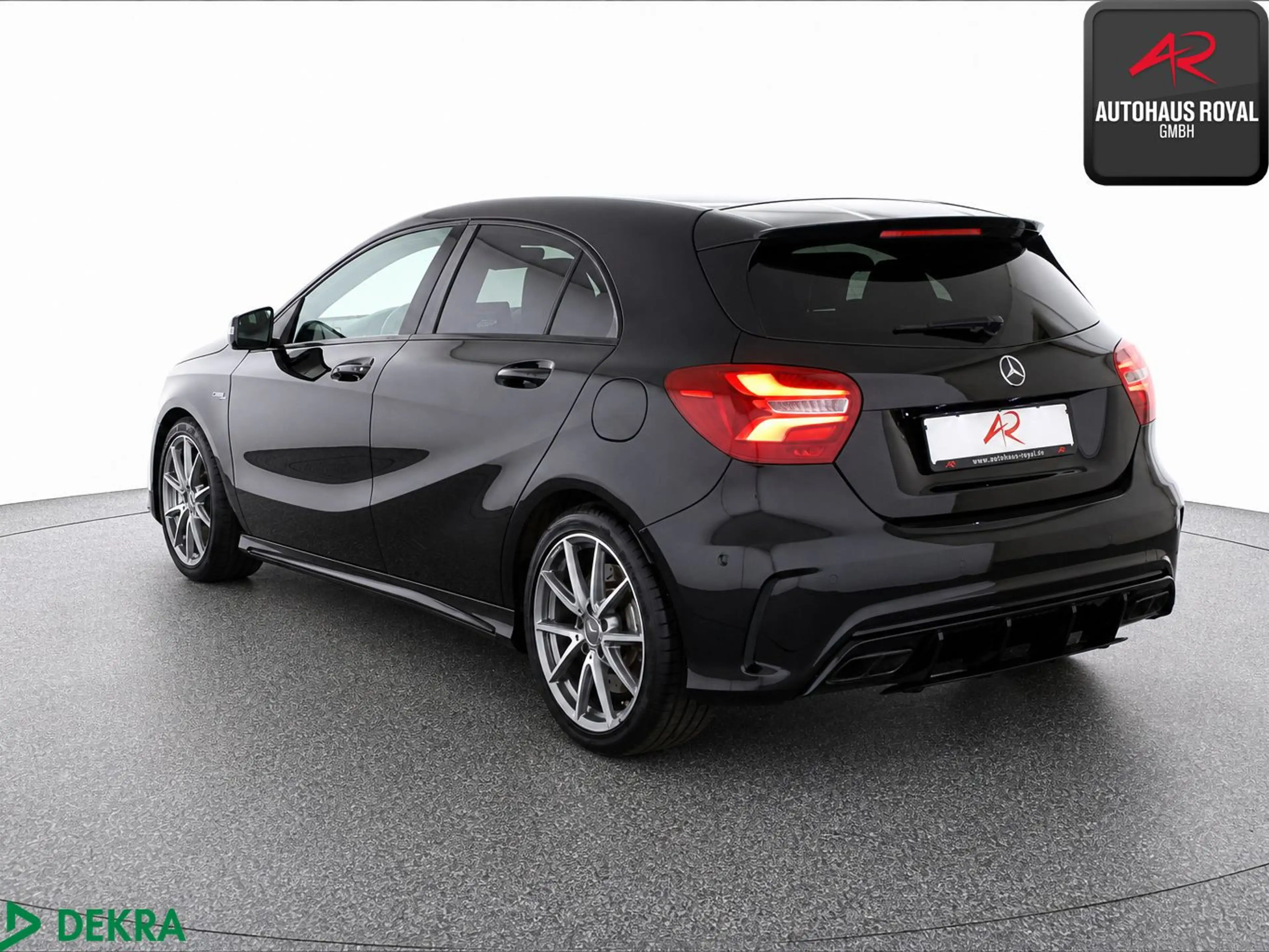 Mercedes-Benz A 45 AMG A 45 AMG 4M NIGHT SPORTABGAS,KAMERA,PARKLENK,SH — photo 3