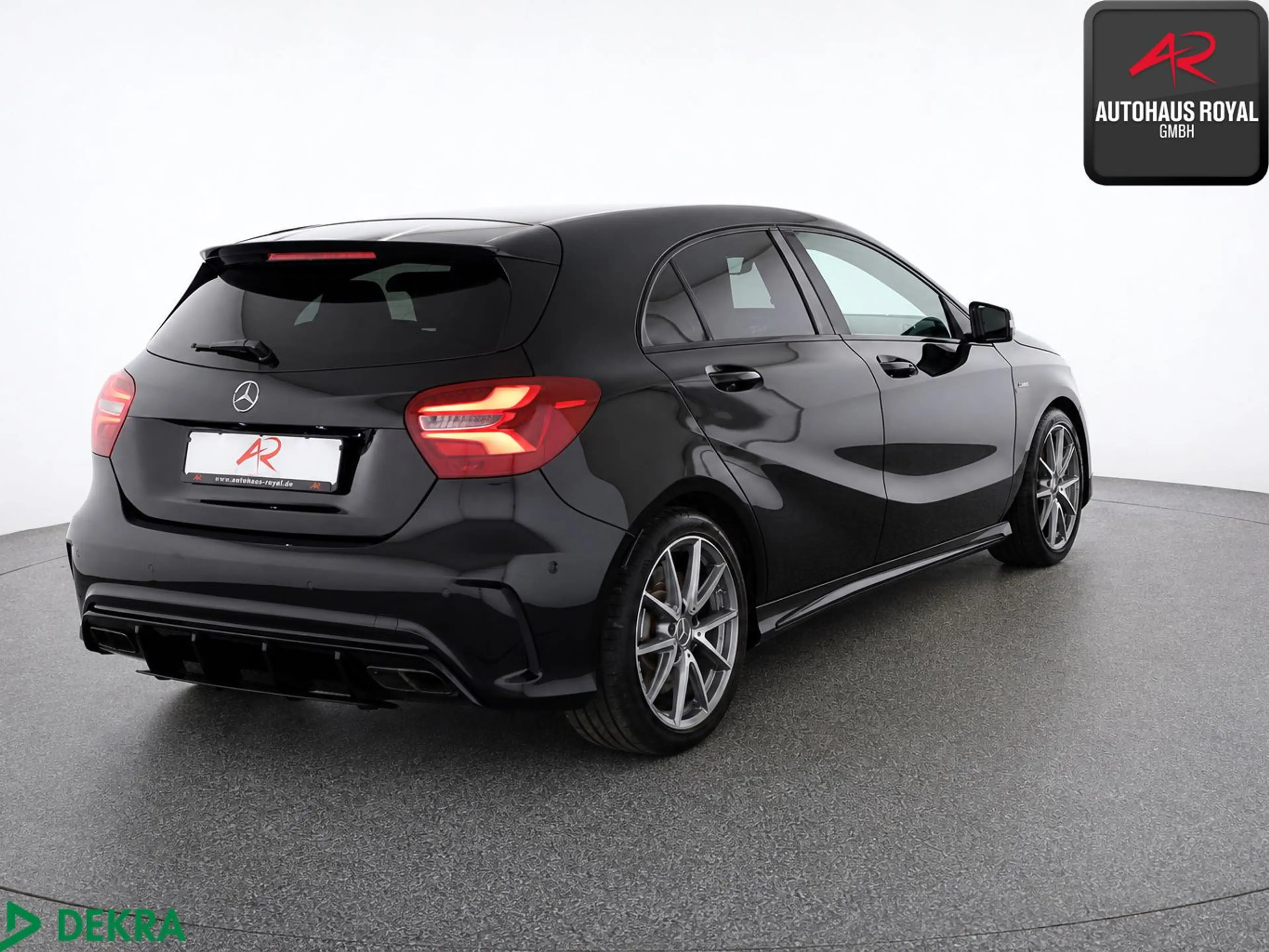 Mercedes-Benz A 45 AMG A 45 AMG 4M NIGHT SPORTABGAS,KAMERA,PARKLENK,SH — photo 5