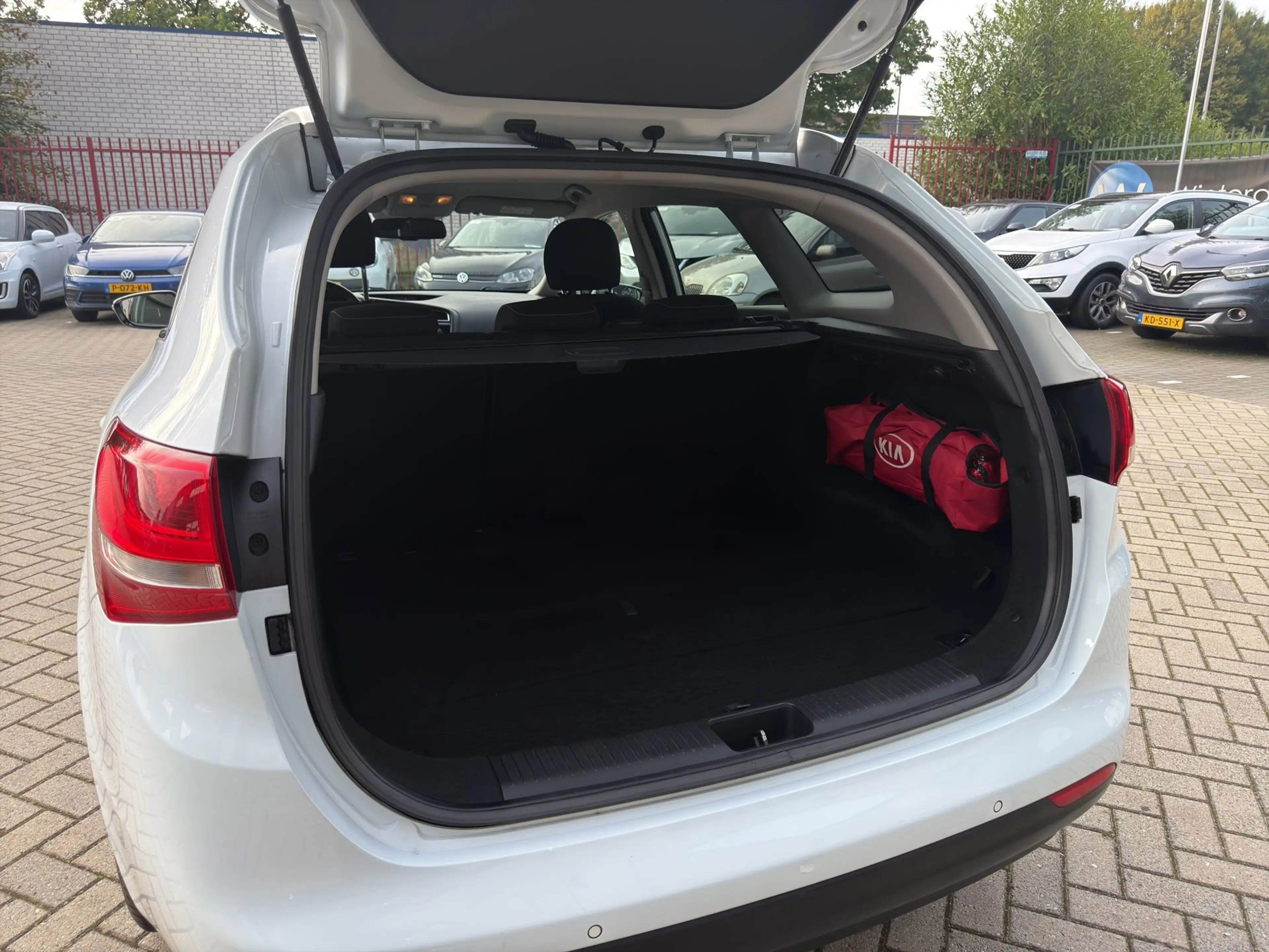 Kia Ceed SW / cee'd SW Sportswagon 1.0 T-GDi DynamicLine Camera|Cruise — photo 18